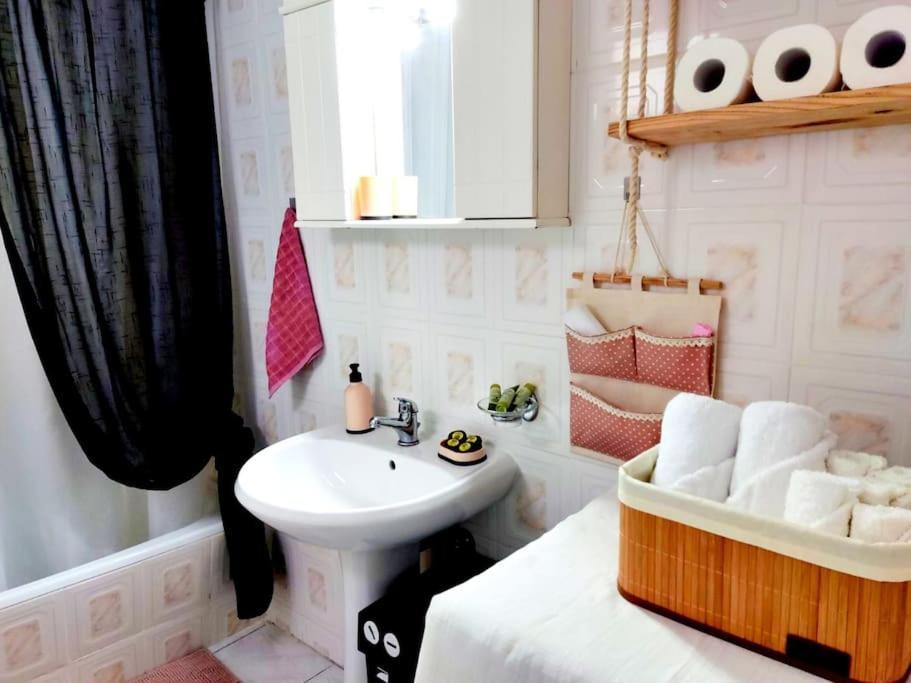 Kalamata Nestor Apartment-Near Historical Centre ภายนอก รูปภาพ
